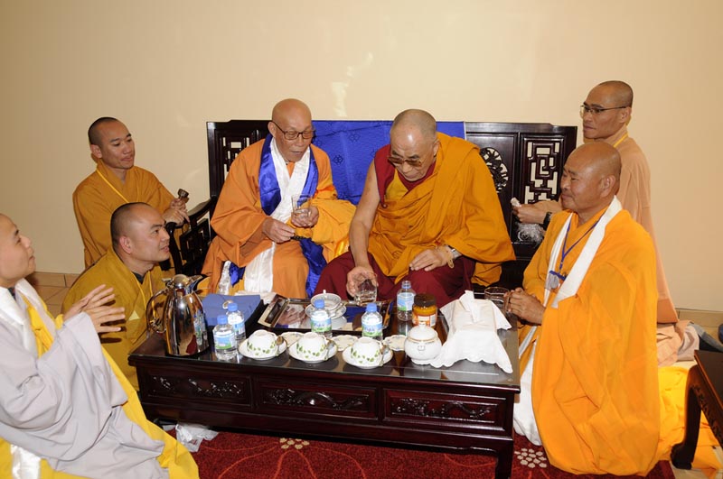 dalailamaEvry_009
