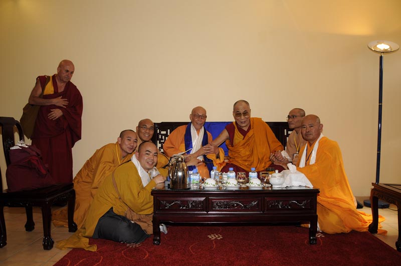 dalailamaEvry_005