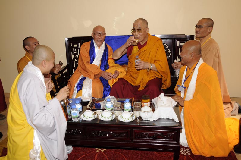 dalailamaEvry_008